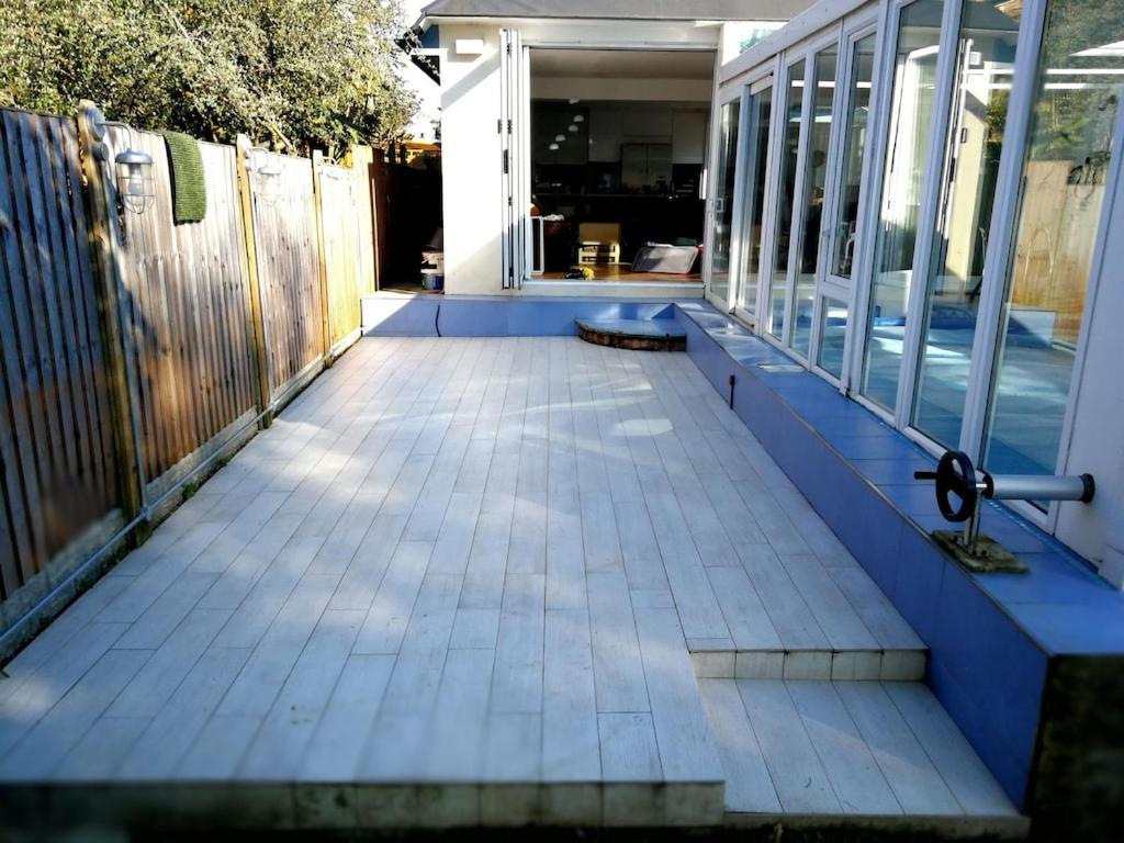 River House With Heated Pool June To Sep & Garden Твікенем Екстер'єр фото